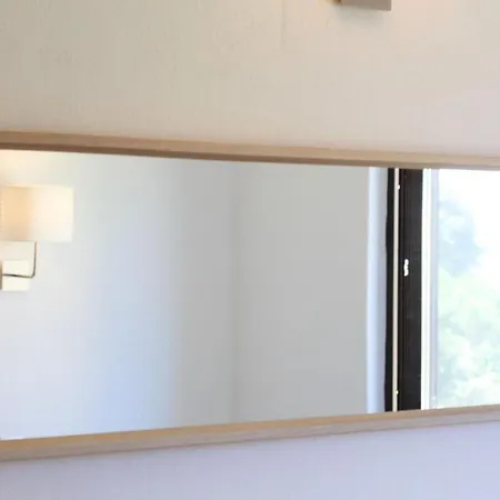 Lovelystay - Clube Brisamar - 2br Flat With Balcony 아파트 *
